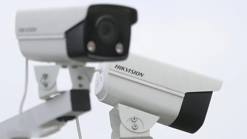 Camera có dây